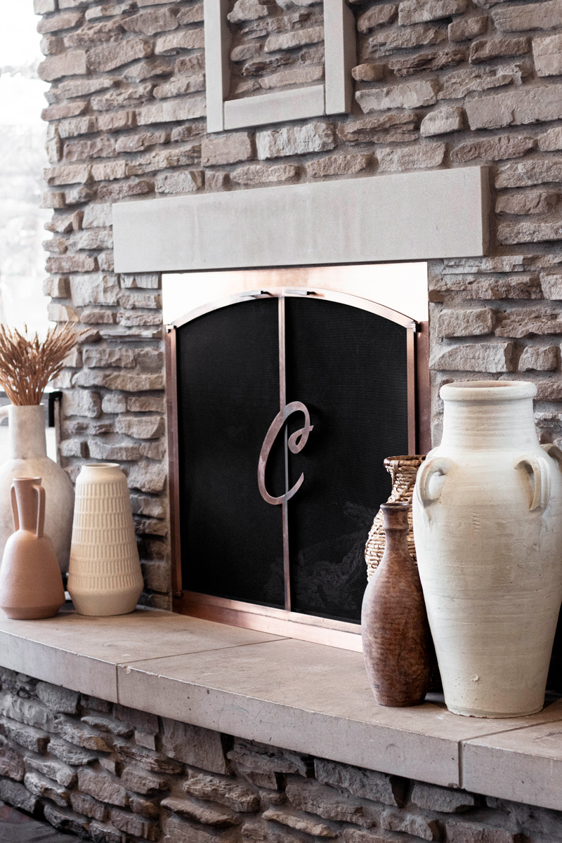 Clara's Italian Food Restaurant - Restaurant Interior Photo