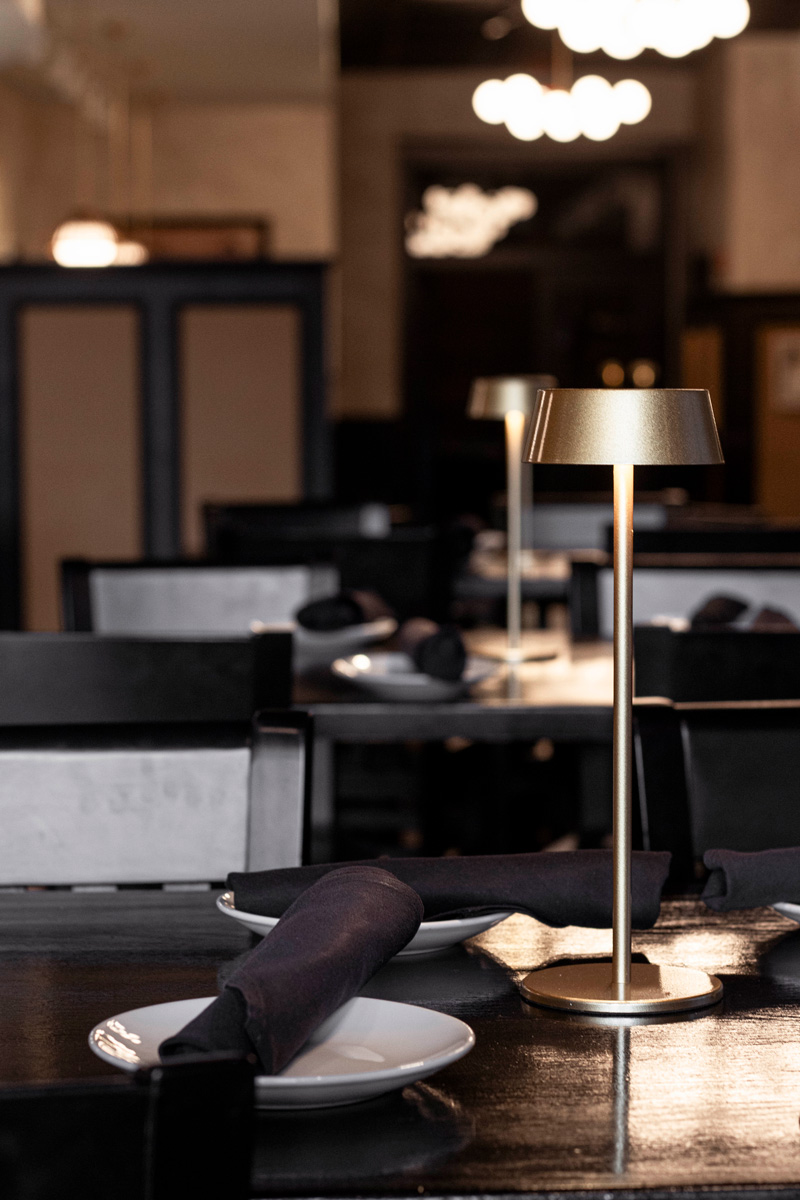 Clara's Italian Food Restaurant - Restaurant Interior Photographer